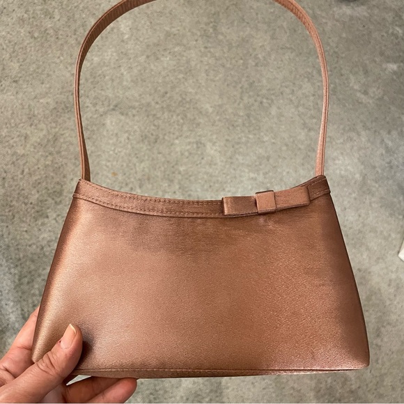 ADORABLE Claire's Y2K Bow Detail Satin-like Occasion Handbag - Picture 17 of 17